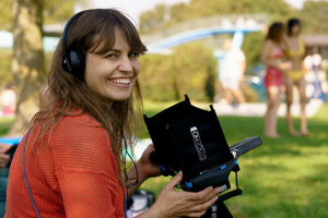 Martina Plura am Set von "Mädchen Mädchen" (2025)
