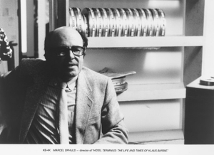 Marcel Ophuls bei den Dreharbeiten zu "Hotel Terminus: The Life and Times of Klaus Barbie" (1988)