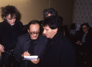 Blixa Bargeld, Heiner Müller, Jack Lang (vorne v.l.n.r.) in "Elektrokohle (Von wegen)" (2009)