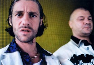 Birol Ünel, Ralf Knebel (v.l.n.r.) in "Planet Alex" (2001)