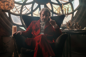 Martin Freeman in "Momo" (2025)