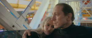 Kathrin Laser, Timo Jacobs (v.l.n.r.) in "Hochstapler und Ponys" (2024)