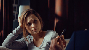 Sarah Alles in "Ohne Wahrheit" (2024)