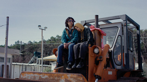 Arturo Gabbriellini, Juli Grabenhenrich (v.l.n.r.) in "Paternal Leave - Drei Tage Meer" (2025)