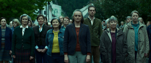 Linde Prelog, Carmen Gratl, Maria Hofstätter, Gerti Drassl, Reinout Scholten van Aschat, Inge Maux, Beatrix Brunschko (vorne v.l.n.r.) in "Welcome Home Baby" (2025)