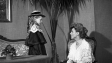 Andrea Schober (links) mit Hanna Schygulla in "Fontane Effi Briest" (1974); © DFF/Sammlung Peter Gauhe, Foto: Peter Gauhe