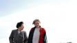 Sally Hawkins, Kristen Stewart (v.l.n.r.) in "Spencer" (2021); Quelle: DCM Film Distribution, DFF, © Pablo Larraín, DCM