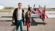 Frederick Lau, Romy Schroeder, Reinout Scholten van Aschat (v.v.n.h.) in "Wolke unterm Dach" (2022), Quelle: Warner Bros. Pictures Germany, DFF, © 2022 Pantaleon Films GmbH, Warner Bros. Entertainment GmbH