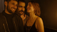 Bardo Böhlefeld, Sohel Altan Gol, Aylin Tezel (v.l.n.r.) in "Der Russe ist einer, der Birken liebt" (2022)