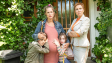 Laurì, Marie Burchard, Ava Petsch, Nora Boeckler (v.l.n.r.) in "Oskars Kleid" (2022)