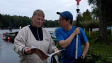 Hanne Wenke, Steffen Scheumann (v.l.n.r.) in "Der Bootgott vom Seesportclub - Die 100 ME - Teil 1" (2005)
