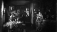 Sylvia Torff, Max Kohlhase, Asta Nielsen (v.l.n.r.) in "Die freudlose Gasse" (1925)