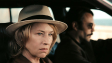 Corinna Harfouch, Alberto Ruano (v.l.n.r.) in "Kundschafter des Friedens 2" (2024)