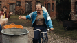 Konstantin Lindhorst in "In die Sonne schauen" (2025)